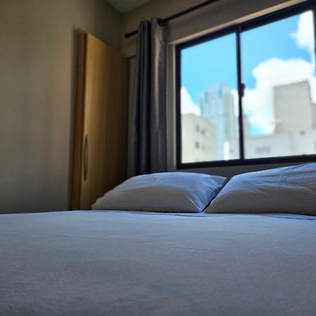 2 Quartos A 200Mts Praia Central, Garagem, Churrasqueira, Wi-Fi 90 Mbps, Pet Friendly Balneário Camboriú Buitenkant foto
