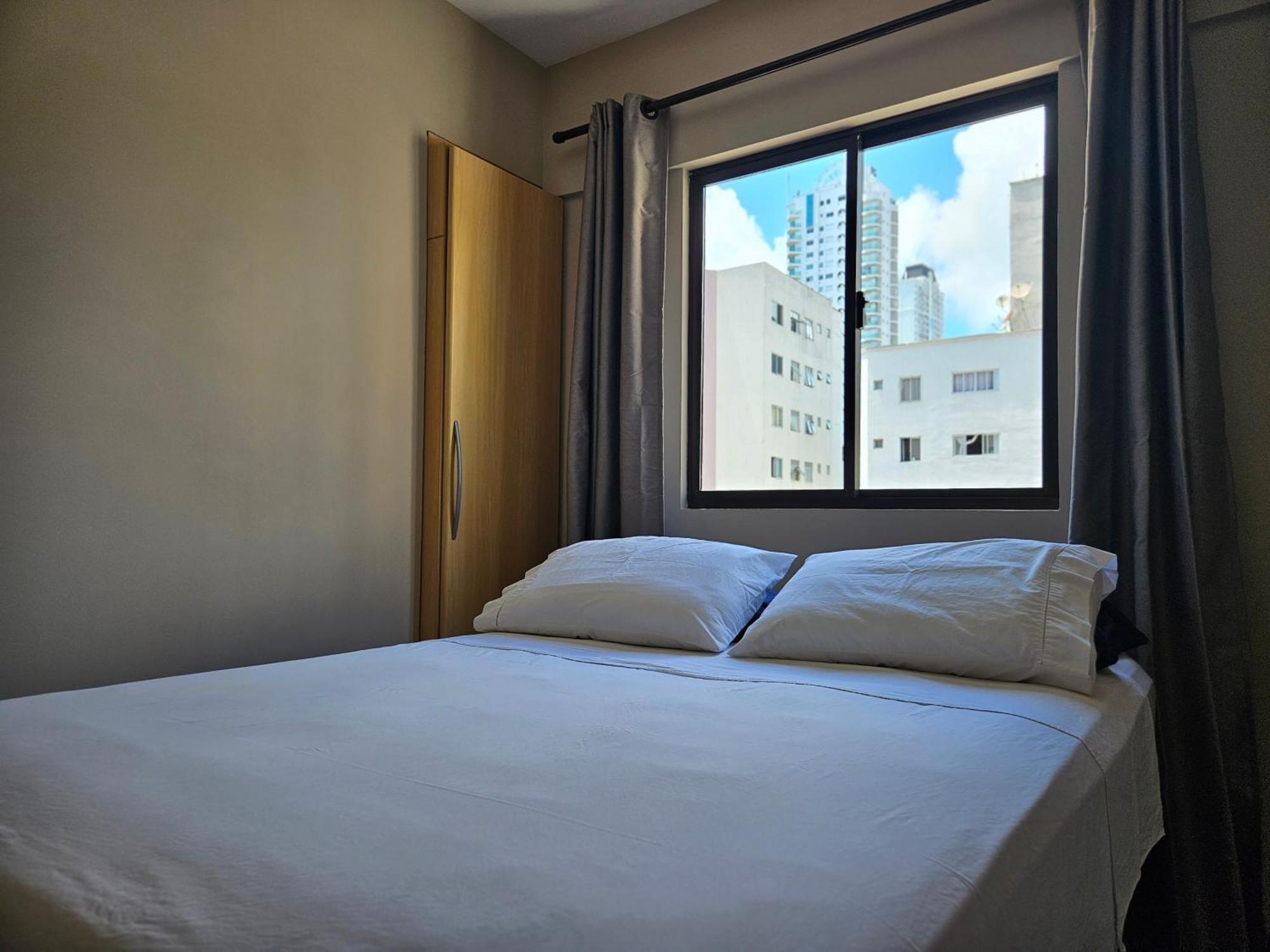2 Quartos A 200Mts Praia Central, Garagem, Churrasqueira, Wi-Fi 90 Mbps, Pet Friendly Balneário Camboriú Buitenkant foto