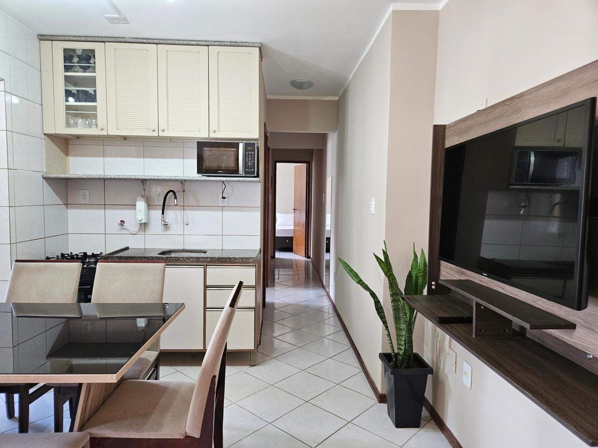 2 Quartos A 200Mts Praia Central, Garagem, Churrasqueira, Wi-Fi 90 Mbps, Pet Friendly Balneário Camboriú Buitenkant foto