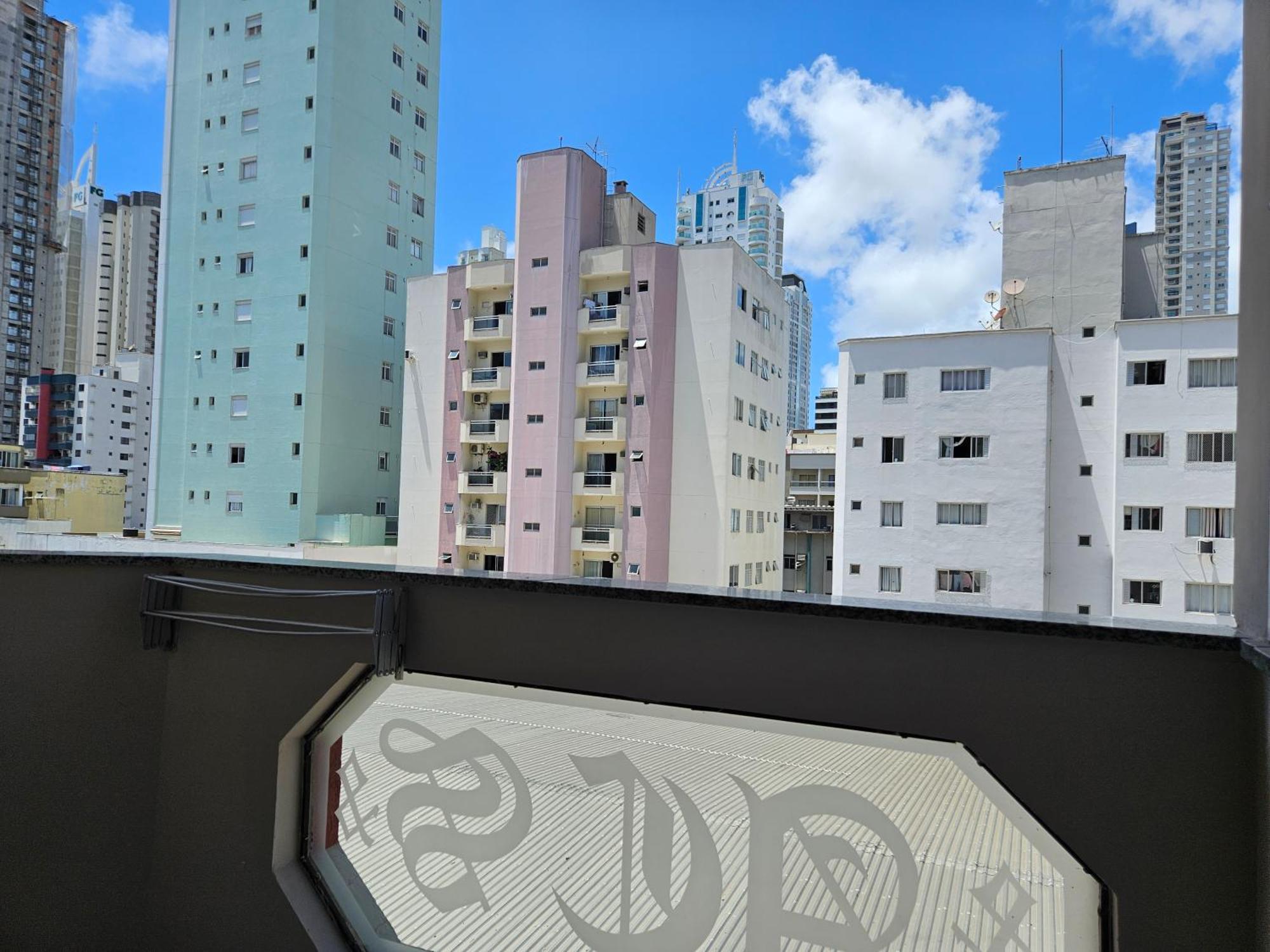 2 Quartos A 200Mts Praia Central, Garagem, Churrasqueira, Wi-Fi 90 Mbps, Pet Friendly Balneário Camboriú Buitenkant foto