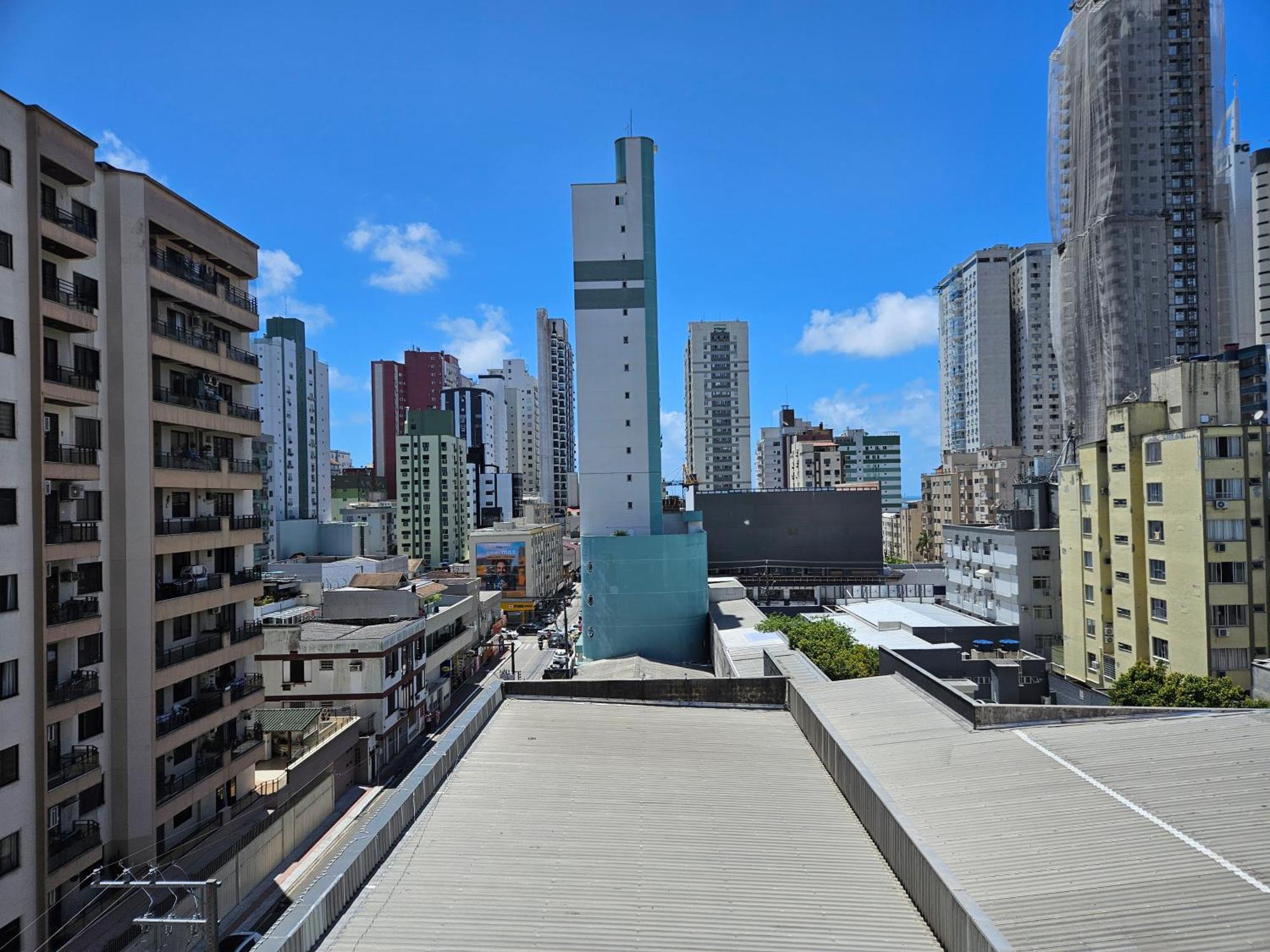 2 Quartos A 200Mts Praia Central, Garagem, Churrasqueira, Wi-Fi 90 Mbps, Pet Friendly Balneário Camboriú Buitenkant foto