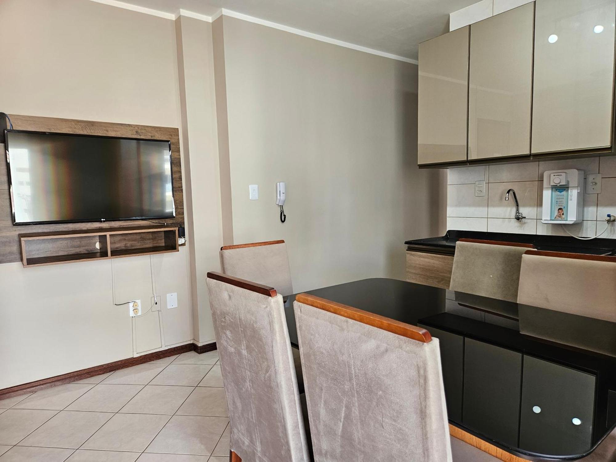 2 Quartos A 200Mts Praia Central, Garagem, Churrasqueira, Wi-Fi 90 Mbps, Pet Friendly Balneário Camboriú Buitenkant foto